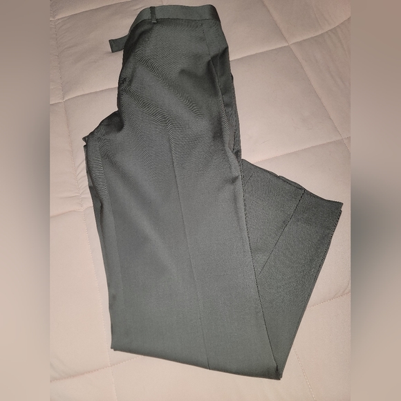 Hugo Boss Suit - Picture 8 of 8